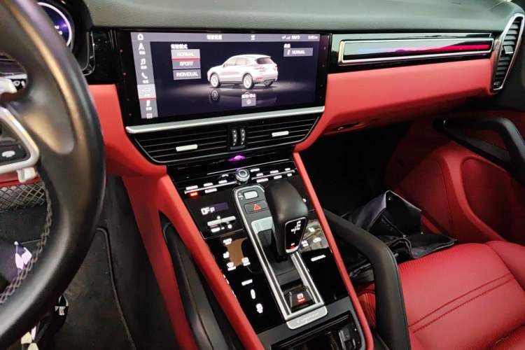 Used Porsche Cayenne 2018 Cayenne 3.0T Audio And AC Panel