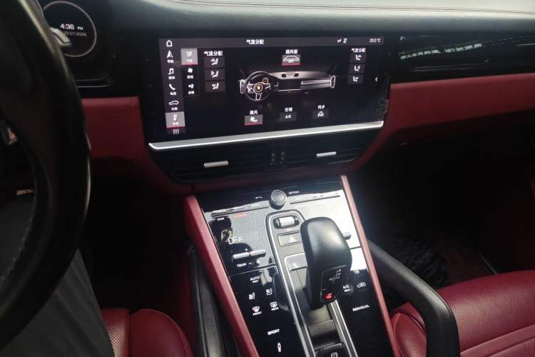 Used Porsche Cayenne 2018 Cayenne 3.0T Audio And AC Panel