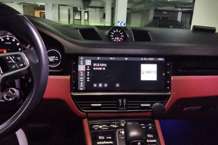 Used Porsche Cayenne 2018 Cayenne 3.0T Audio And AC Panel