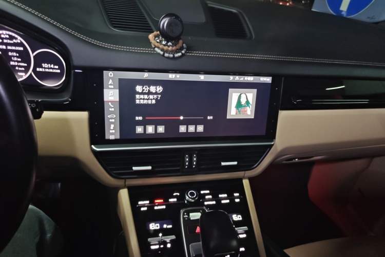 Used Porsche Cayenne 2018 Cayenne 3.0T Audio And AC Panel