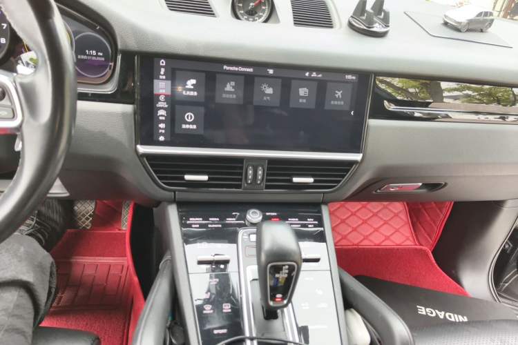 Used Porsche Cayenne 2018 Cayenne 3.0T Audio And AC Panel