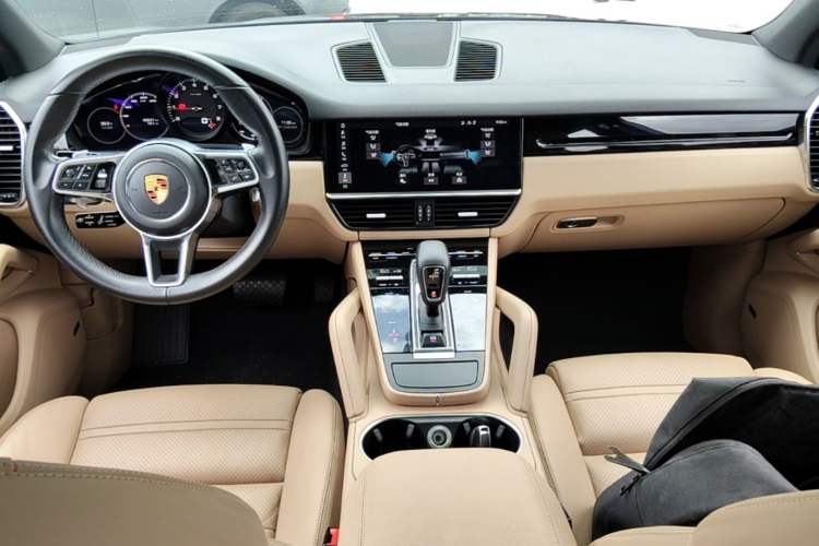 Used Porsche Cayenne 2018 Cayenne 3.0T Center Console