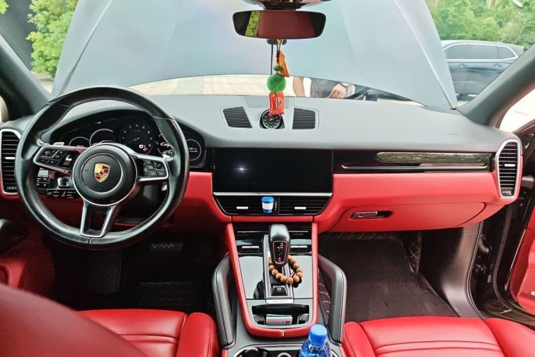 Used Porsche Cayenne 2018 Cayenne 3.0T Center Console