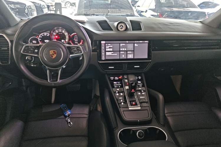 Used Porsche Cayenne 2018 Cayenne 3.0T Center Console