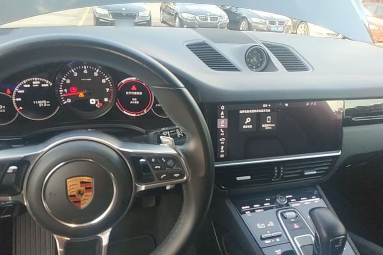 Used Porsche Cayenne 2018 Cayenne 3.0T Center Console