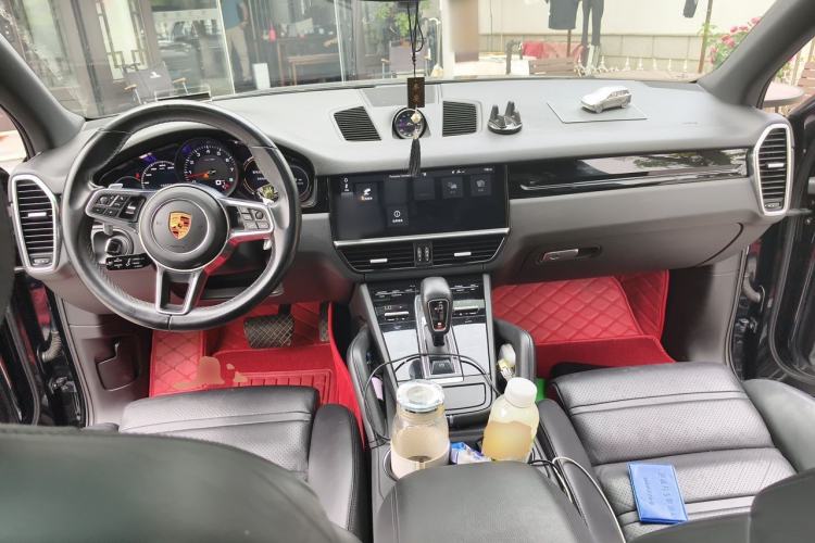 Used Porsche Cayenne 2018 Cayenne 3.0T Center Console
