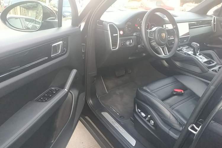 Used Porsche Cayenne 2018 Cayenne 3.0T Driver Seat