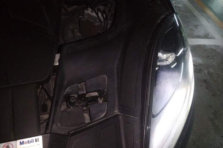 Used Porsche Cayenne 2018 Cayenne 3.0T Engine Bay Left