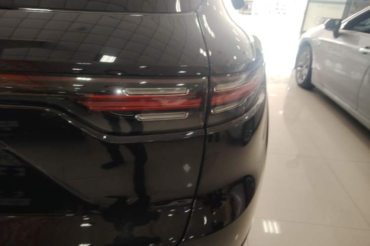 Used Porsche Cayenne 2018 Cayenne 3.0T Exterior 3