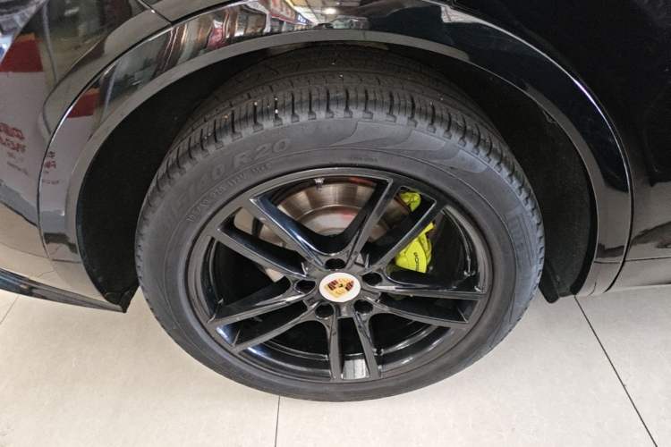 Used Porsche Cayenne 2018 Cayenne 3.0T Exterior 5