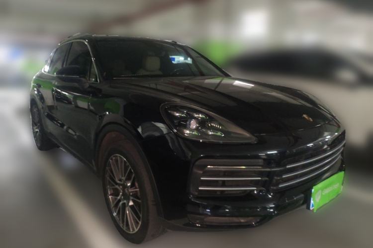 Used Porsche Cayenne 2018 Cayenne S 2.9T Front Right 45 Deg