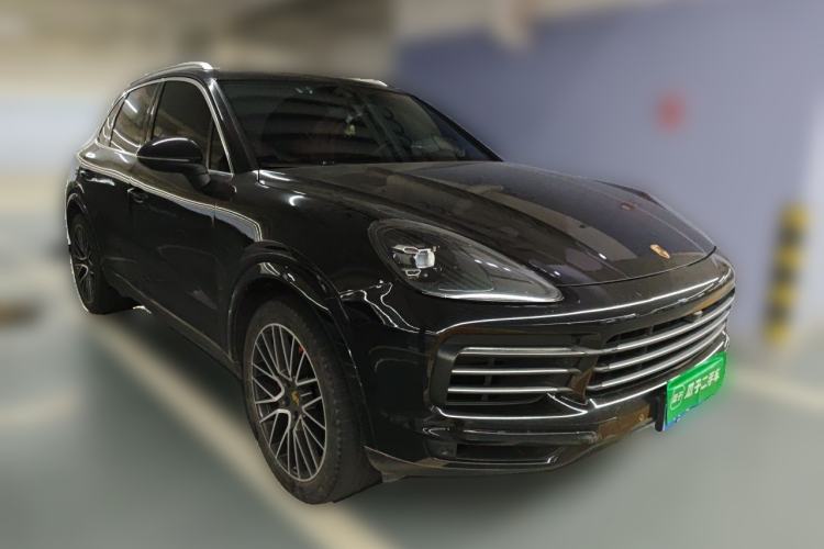 Used Porsche Cayenne 2018 Cayenne 3.0T Front Right 45 Deg