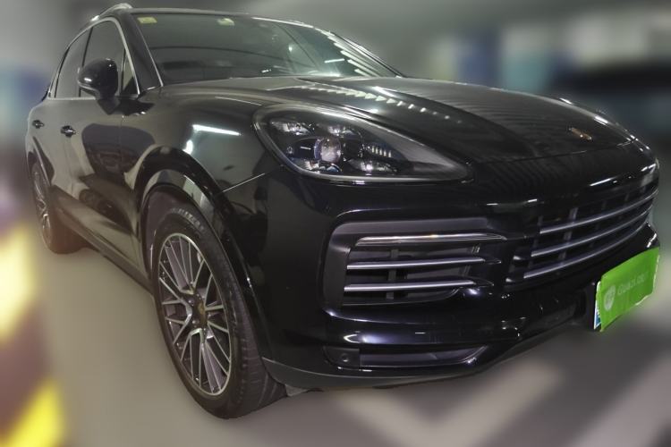 Used Porsche Cayenne 2018 Cayenne 3.0T Front Right 45 Deg