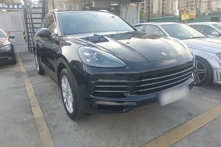 Used Porsche Cayenne 2018 Cayenne 3.0T Front Right 45 Deg
