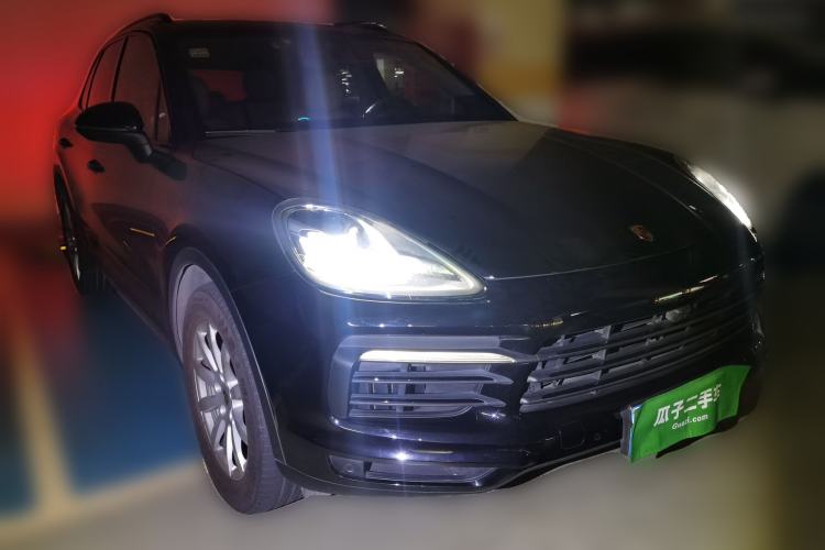 Used Porsche Cayenne 2018 Cayenne 3.0T Front Right 45 Deg