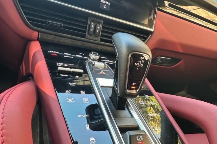 Used Porsche Cayenne 2018 Cayenne 3.0T Gear Lever