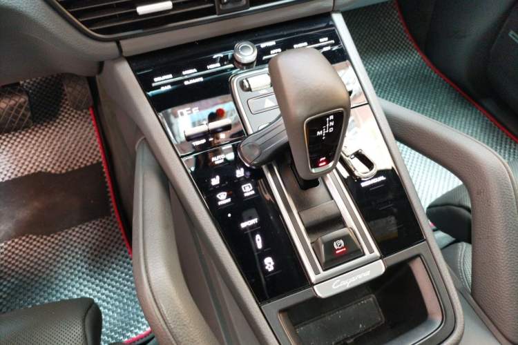 Used Porsche Cayenne 2018 Cayenne 3.0T Gear Lever