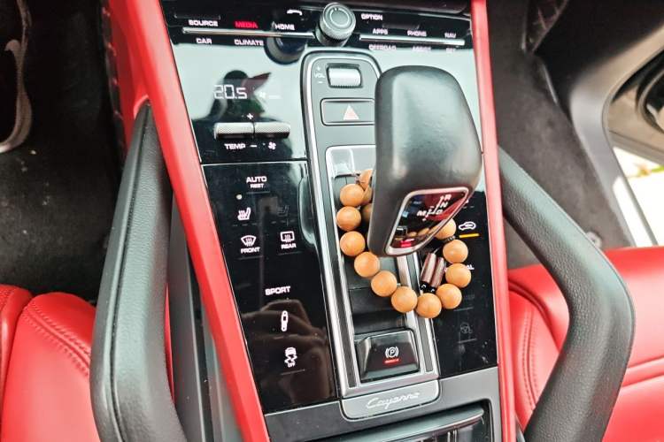Used Porsche Cayenne 2018 Cayenne 3.0T Gear Lever