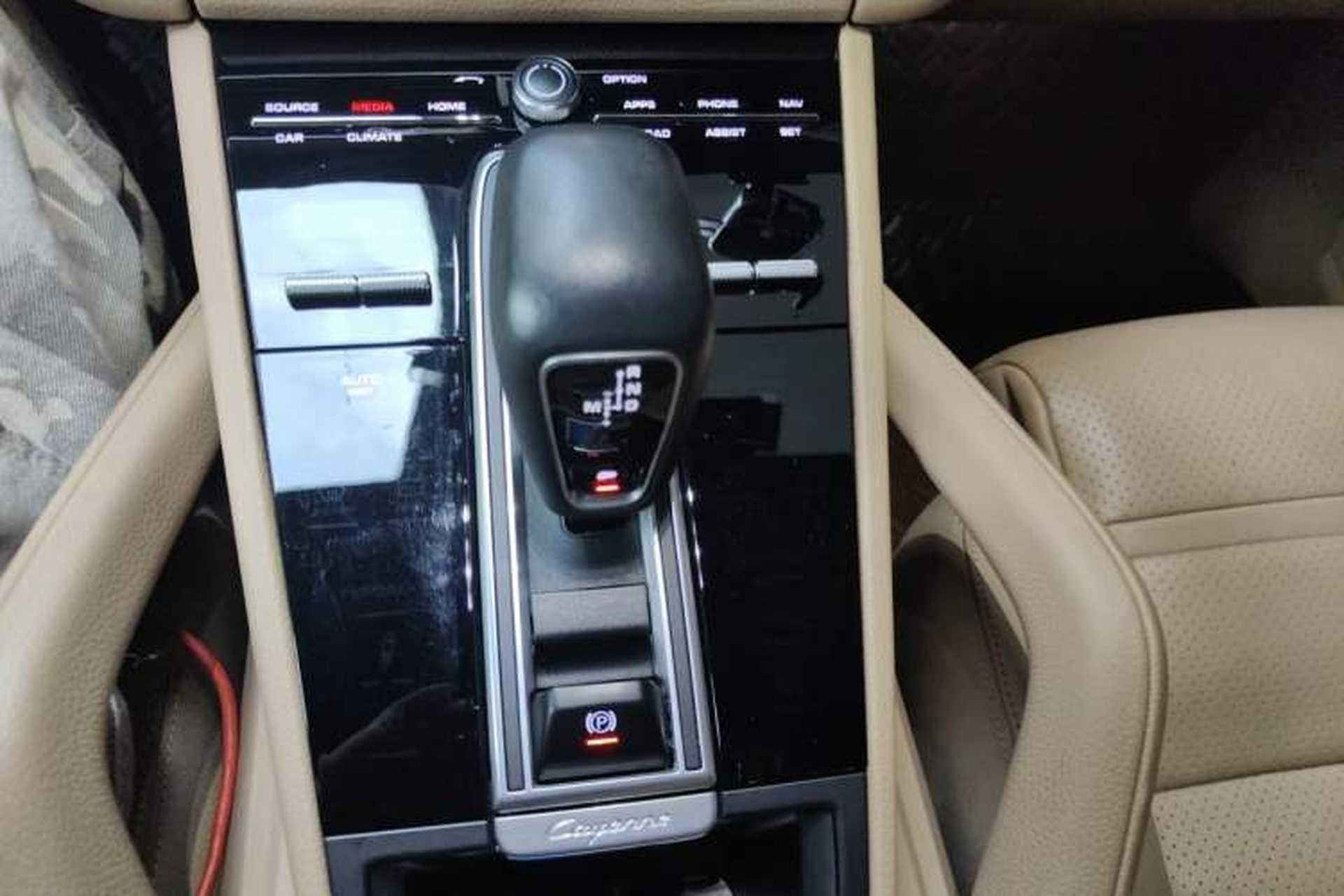 Used Porsche Cayenne 2018 Cayenne 3.0T Gear Lever