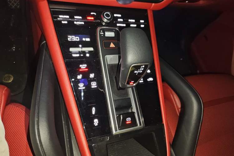 Used Porsche Cayenne 2018 Cayenne 3.0T Gear Lever