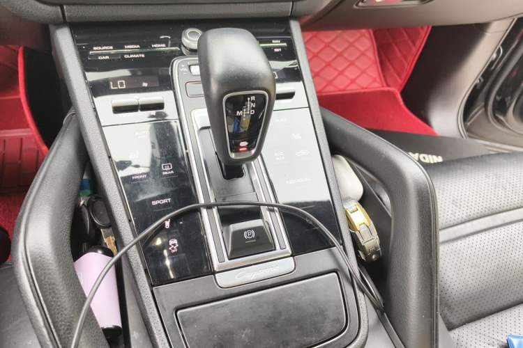 Used Porsche Cayenne 2018 Cayenne 3.0T Gear Lever