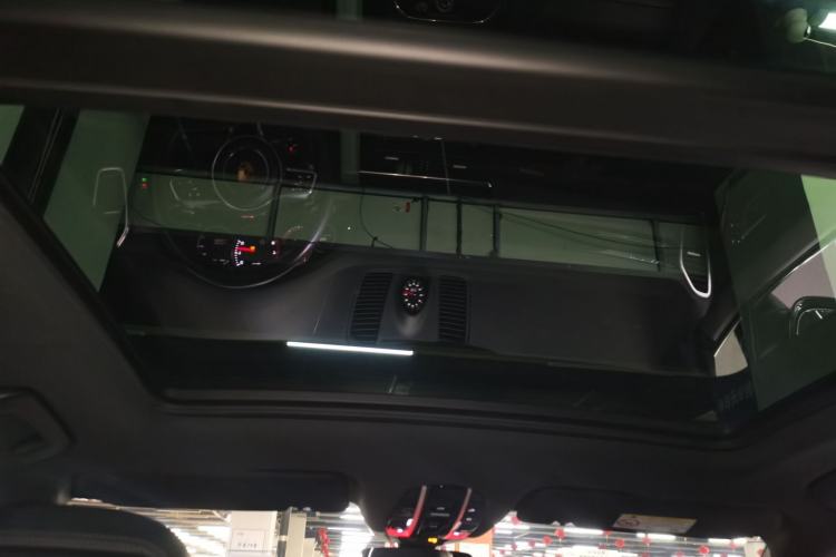 Used Porsche Cayenne 2018 Cayenne 3.0T Headliner