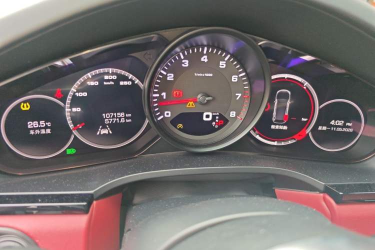 Used Porsche Cayenne 2018 Cayenne 3.0T Instrument Cluster