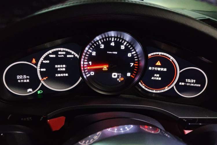 Used Porsche Cayenne 2018 Cayenne 3.0T Instrument Cluster