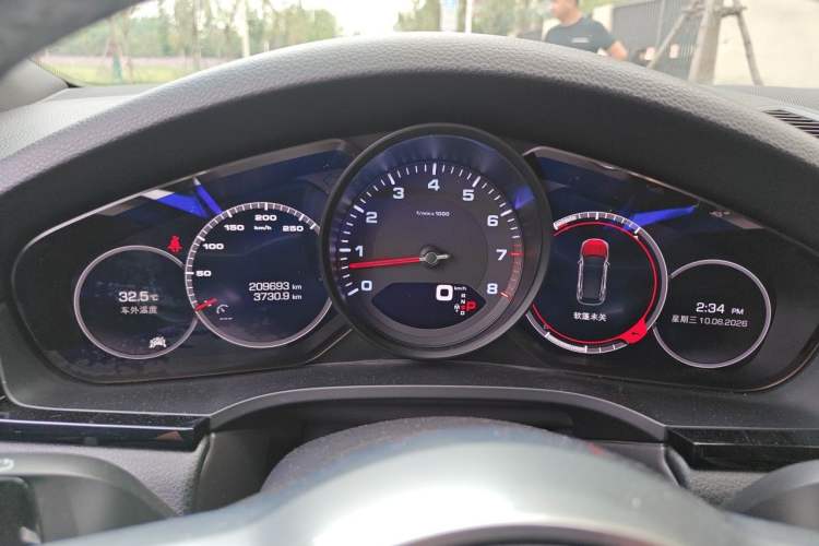 Used Porsche Cayenne 2018 Cayenne 3.0T Instrument Cluster