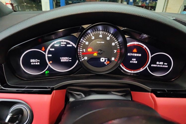 Used Porsche Cayenne 2018 Cayenne 3.0T Instrument Cluster