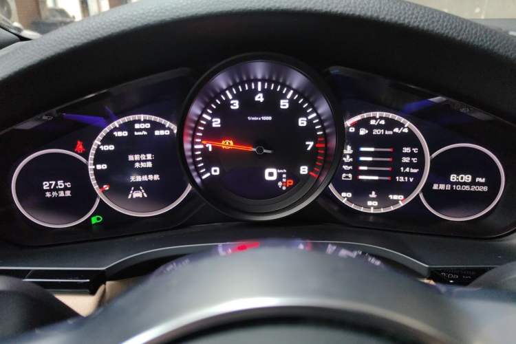Used Porsche Cayenne 2018 Cayenne 3.0T Instrument Cluster