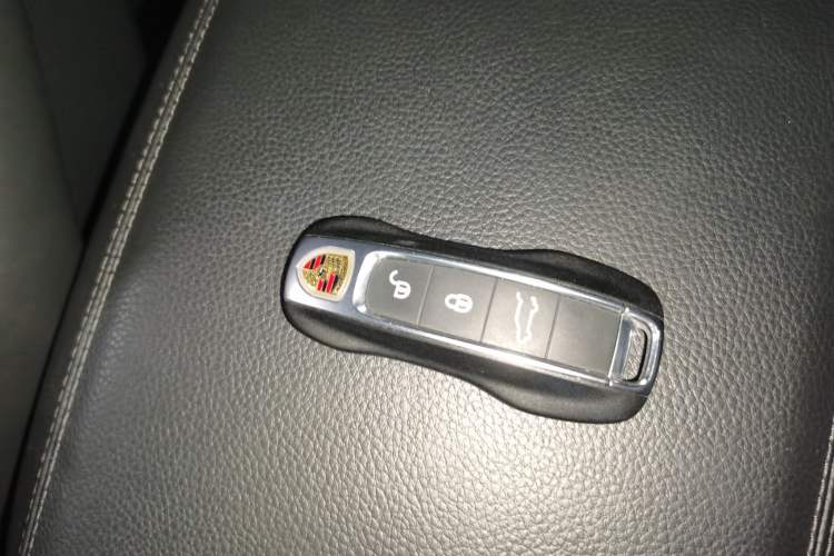 Used Porsche Cayenne 2018 Cayenne 3.0T Interior 1