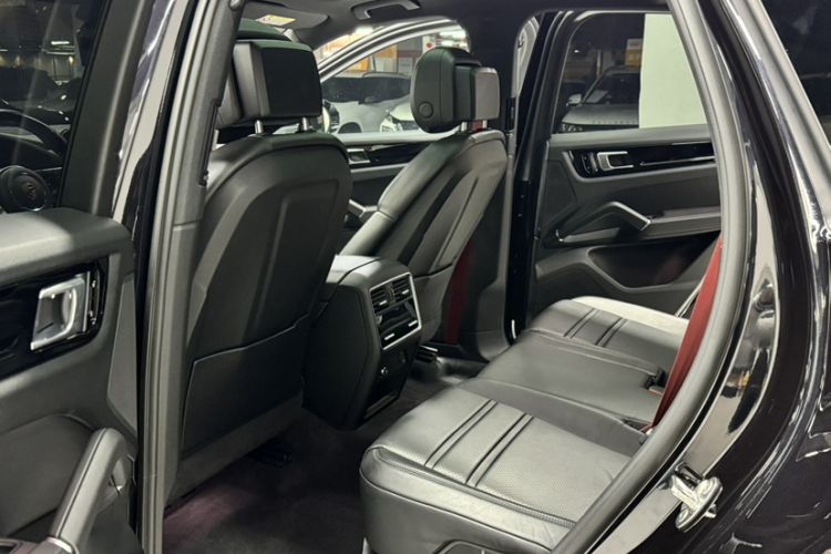 Used Porsche Cayenne 2018 Cayenne 3.0T Interior 3