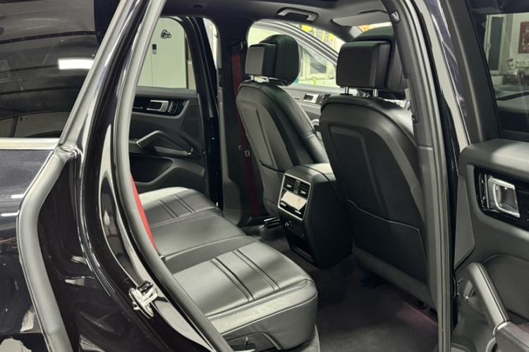 Used Porsche Cayenne 2018 Cayenne 3.0T Interior 4