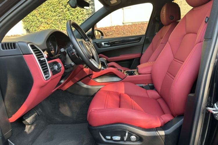 Used Porsche Cayenne 2018 Cayenne 3.0T Interior 7