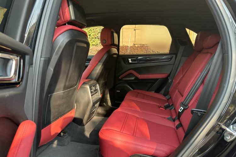 Used Porsche Cayenne 2018 Cayenne 3.0T Interior 9