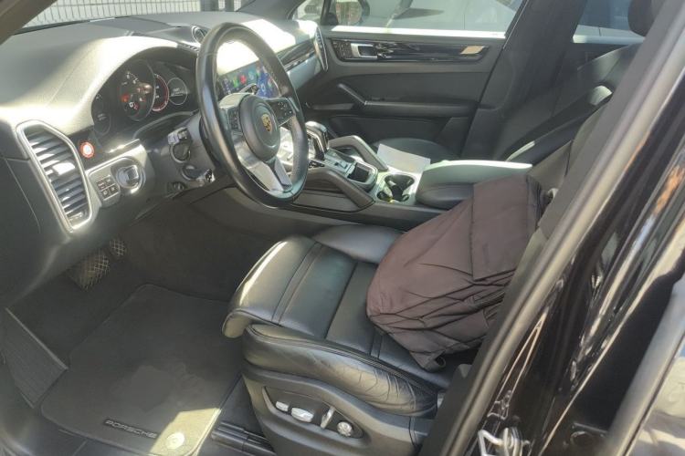 Used Porsche Cayenne 2018 Cayenne 3.0T Left Front Seat