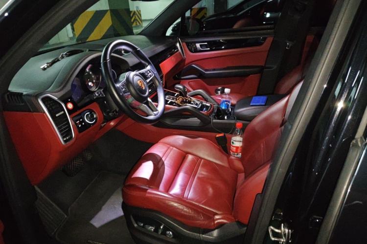 Used Porsche Cayenne 2018 Cayenne 3.0T Left Front Seat
