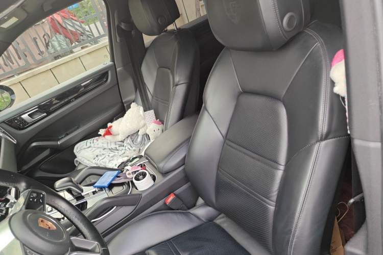 Used Porsche Cayenne 2018 Cayenne 3.0T Left Front Seat