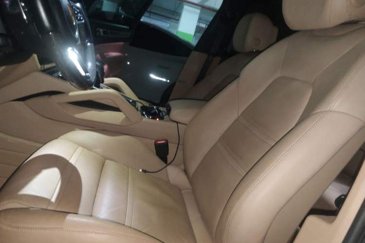 Used Porsche Cayenne 2018 Cayenne S 2.9T Left Front Seat