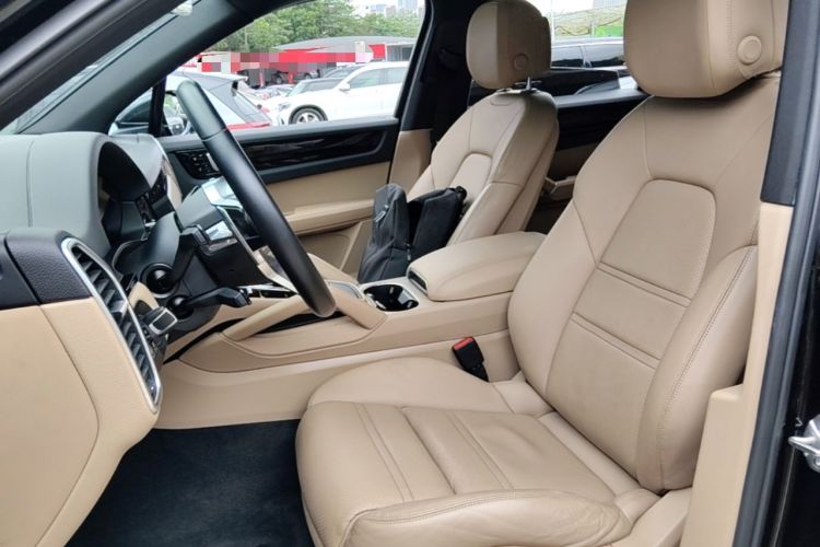 Used Porsche Cayenne 2018 Cayenne 3.0T Left Front Seat