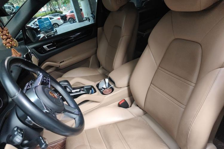 Used Porsche Cayenne 2018 Cayenne 3.0T Left Front Seat