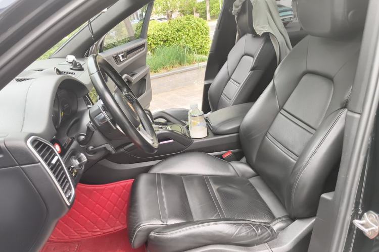 Used Porsche Cayenne 2018 Cayenne 3.0T Left Front Seat