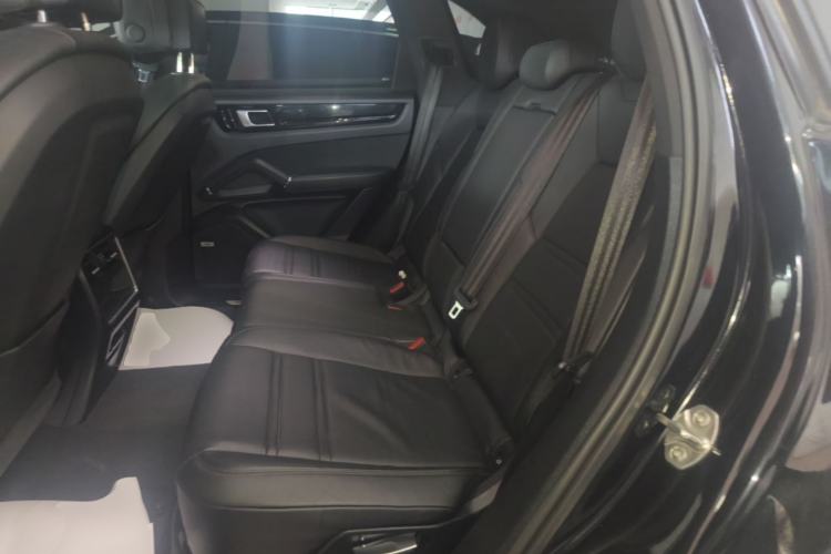 Used Porsche Cayenne 2018 Cayenne 3.0T Left Rear Seat