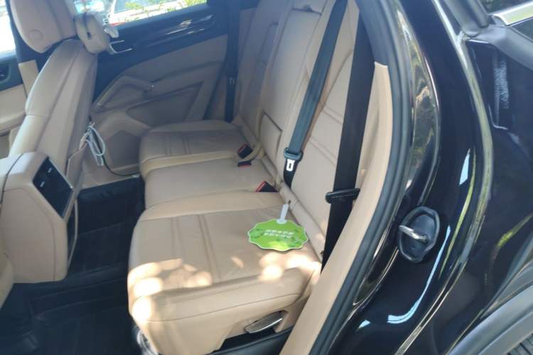 Used Porsche Cayenne 2018 Cayenne 3.0T Left Rear Seat