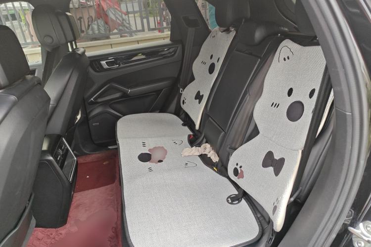 Used Porsche Cayenne 2018 Cayenne 3.0T Left Rear Seat