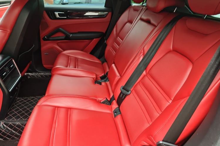 Used Porsche Cayenne 2018 Cayenne 3.0T Left Rear Seat