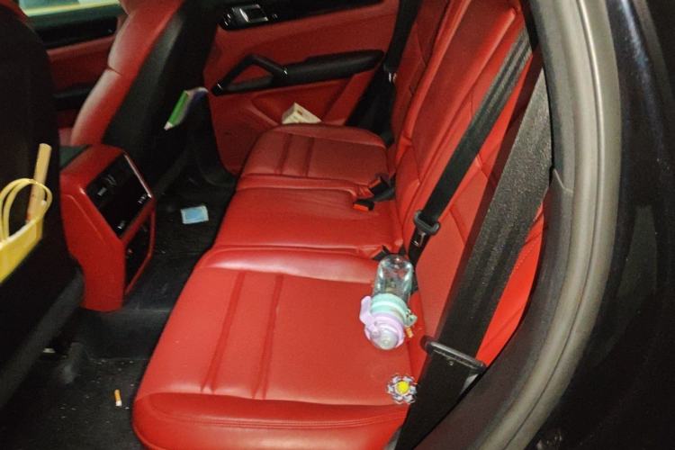 Used Porsche Cayenne 2018 Cayenne 3.0T Left Rear Seat