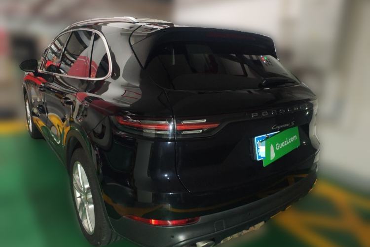 Used Porsche Cayenne 2018 Cayenne S 2.9T Rear Left 45 Deg