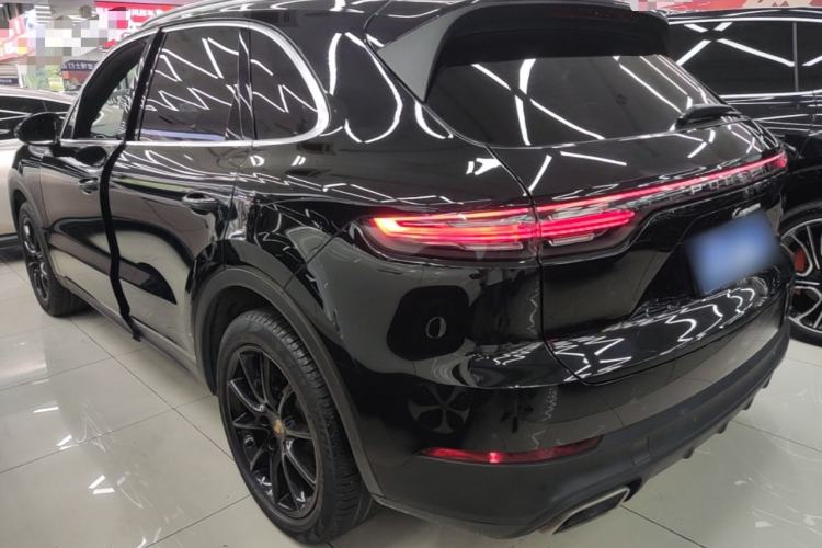 Used Porsche Cayenne 2018 Cayenne 3.0T Rear Left 45 Deg